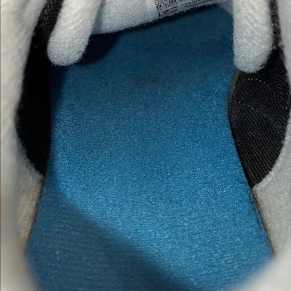 ⏳LAST CHANCE⏳Men’s Reebok Classic Suede and Nylon Sneakers (Black/White) - Picture 10 of 15